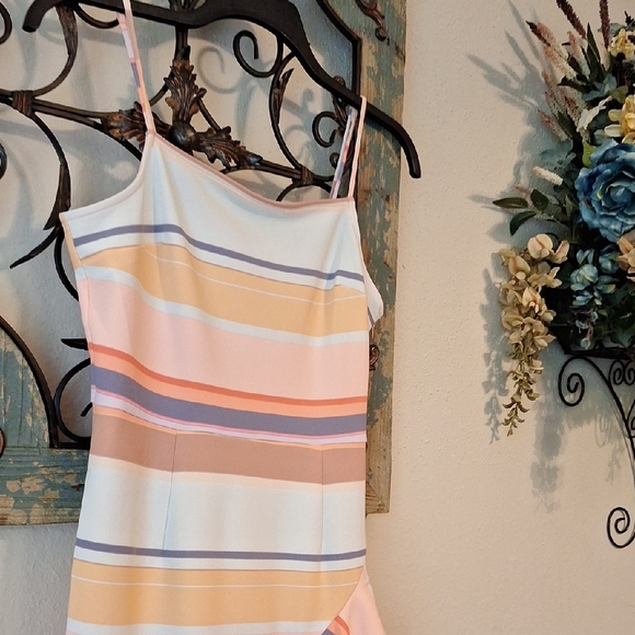 Bar III White Cream Tiered Sundress. NWOT Size MEDIUM - Picture 6 of 11